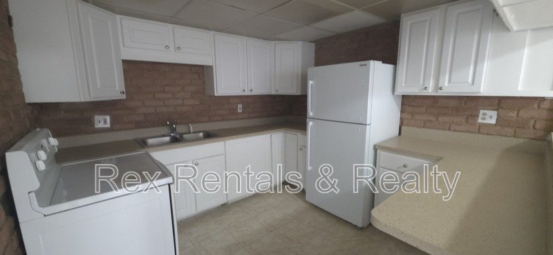 2/2 Accepting larger breed dogs if approved property image