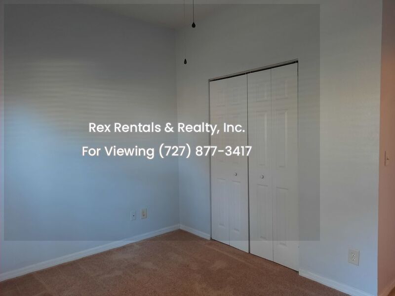 Gorgeous 3/2/1car garage Privacy yard property image