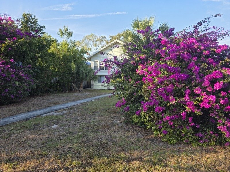 Dell Holmes Park Near By property image