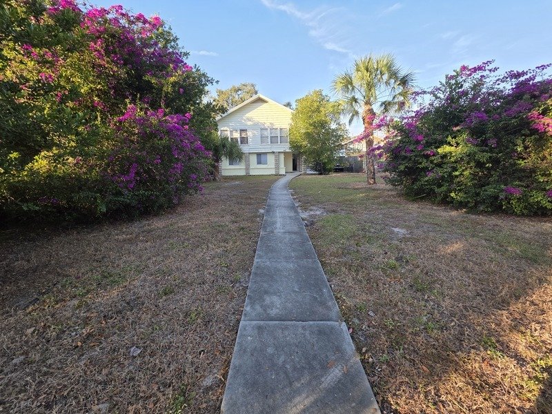 Dell Holmes Park Near By property image