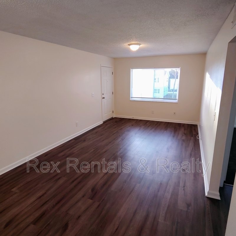 The waterfront arets district of Gulfport property image