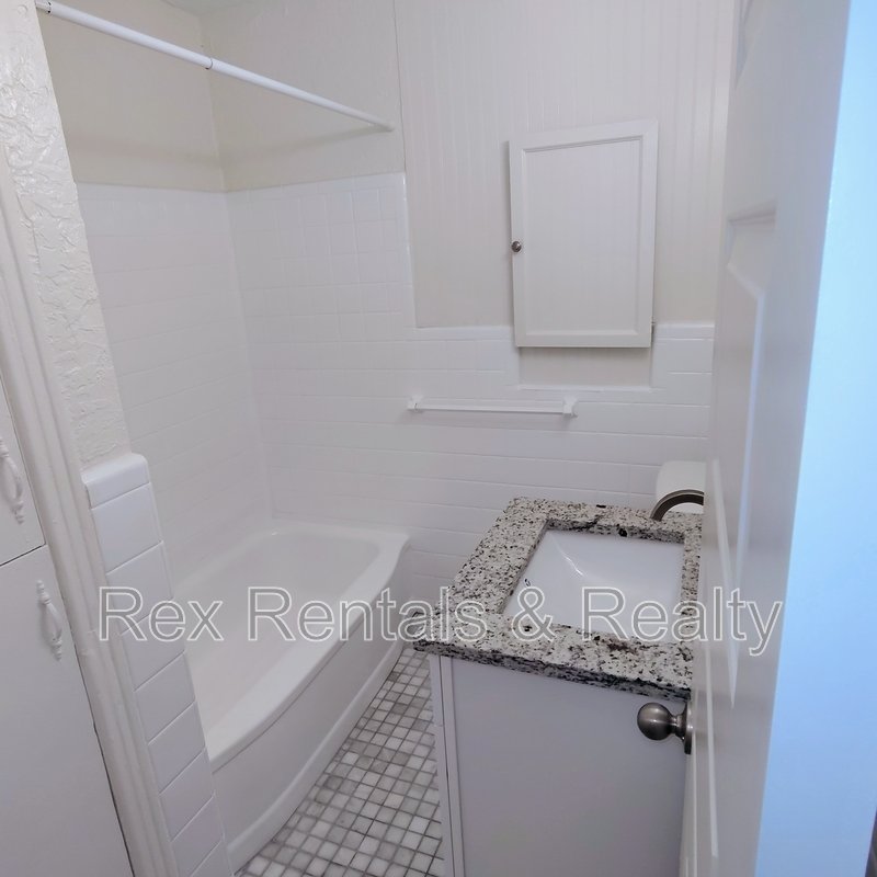 Beautifully Remodeled 2-Bedroom Home with Oversized Garage property image