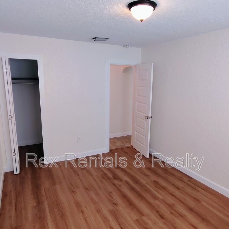 Beautifully Remodeled 2-Bedroom Home with Oversized Garage property image