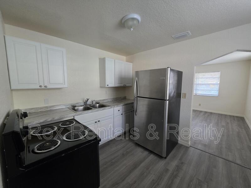 Comfortable ready to move in 2 bedroom property image