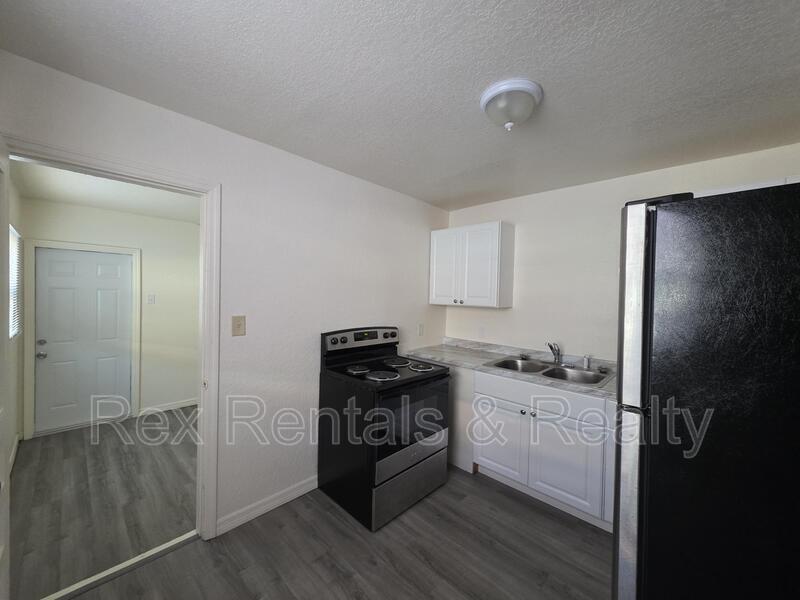 Comfortable ready to move in 2 bedroom property image