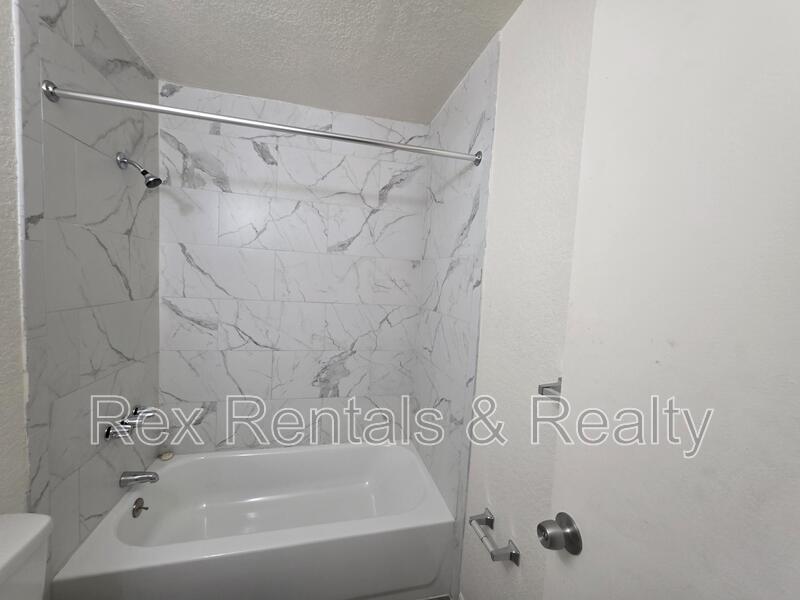 Comfortable ready to move in 2 bedroom property image