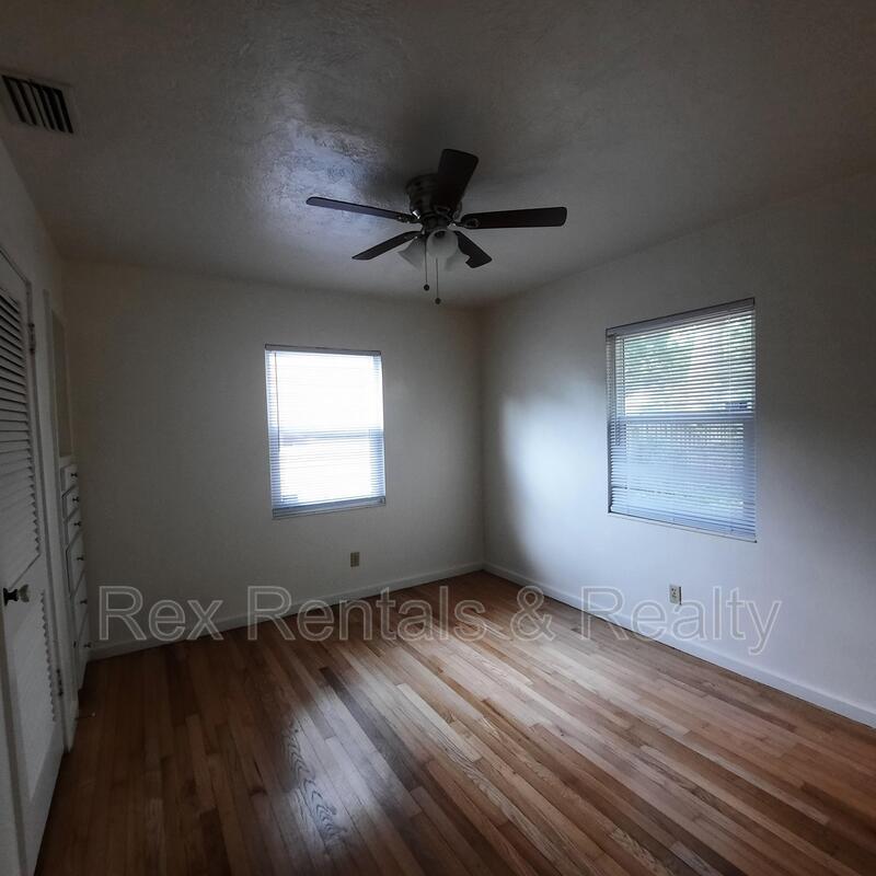 Real Hardwood Floors Frame this 2 br / 1ba property image