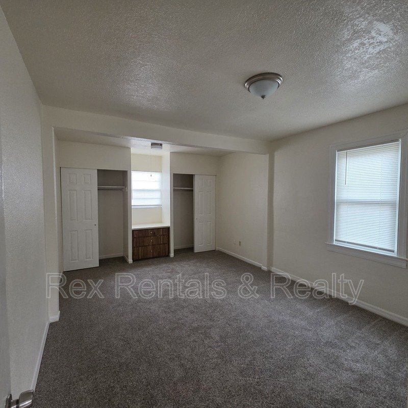 Updated 2 bedroom with large yard property image